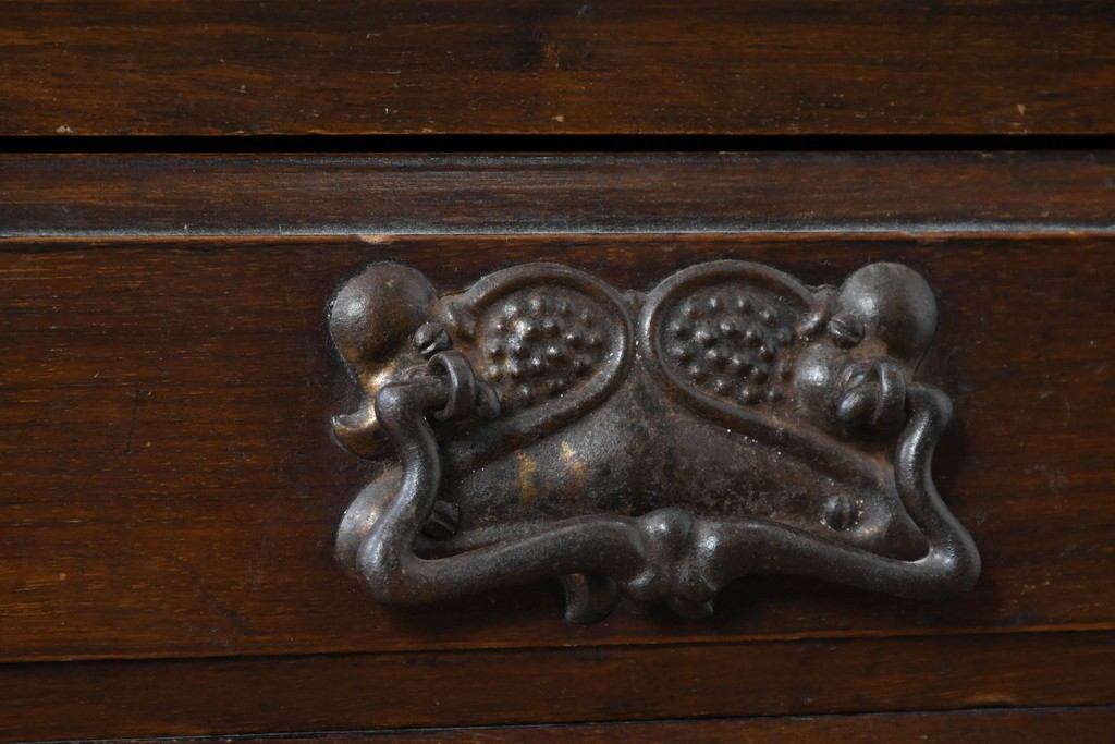 イギリスアンティーク　大理石天板　ウォールナット材　小振りサイズ　タイル装飾と透かし彫りが美しいウォッシュスタンド　(R-087802)