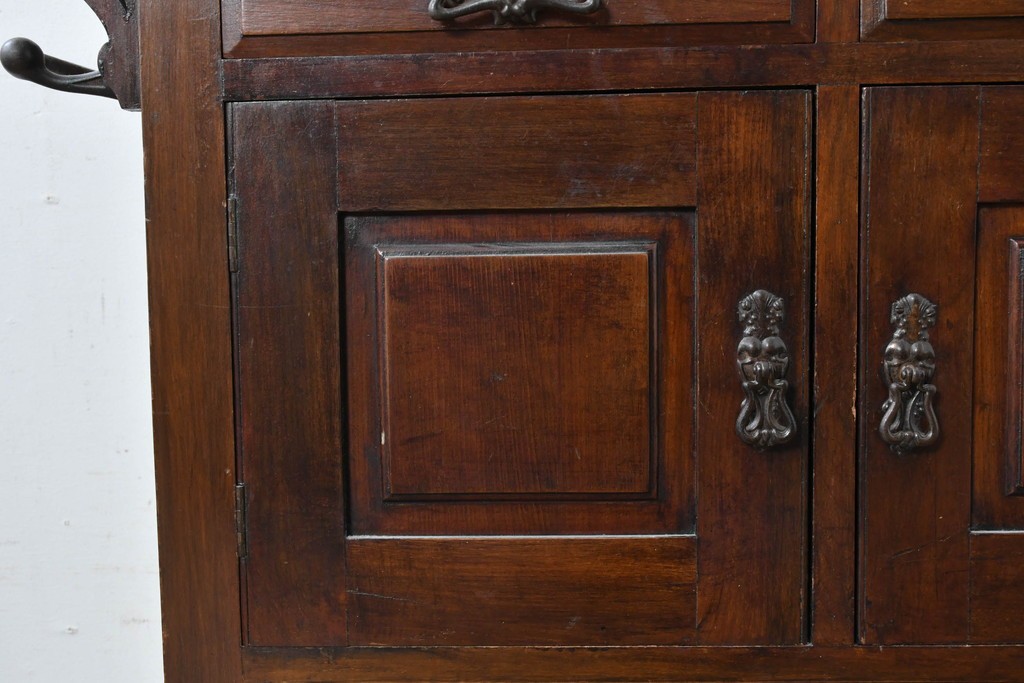 イギリスアンティーク　大理石天板　ウォールナット材　小振りサイズ　タイル装飾と透かし彫りが美しいウォッシュスタンド　(R-087802)