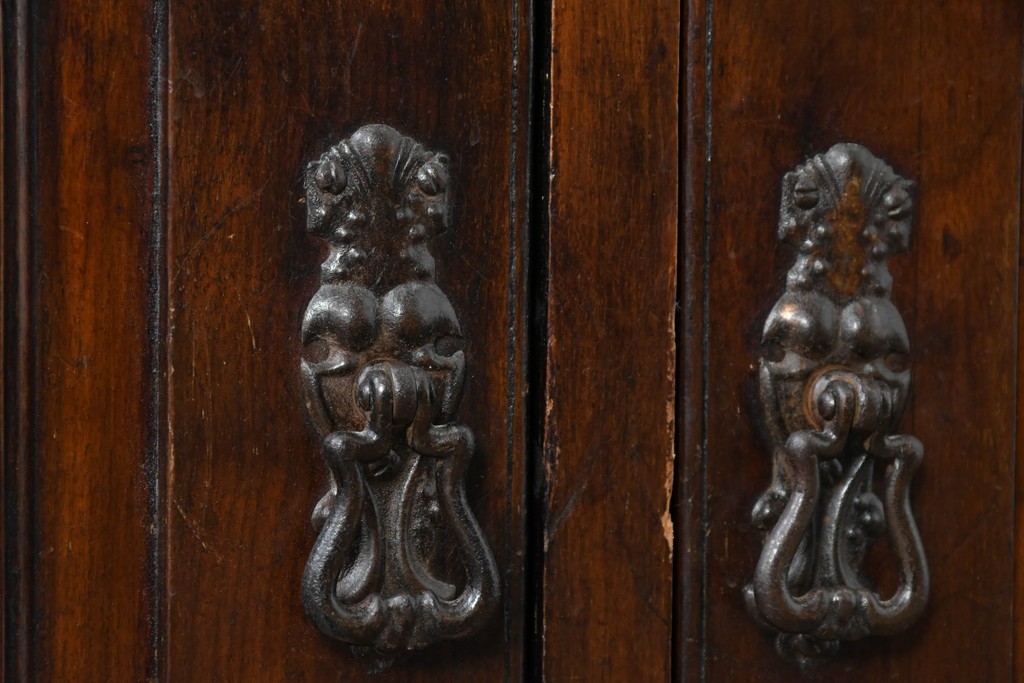 イギリスアンティーク　大理石天板　ウォールナット材　小振りサイズ　タイル装飾と透かし彫りが美しいウォッシュスタンド　(R-087802)