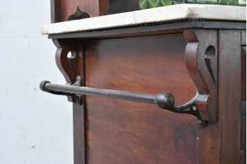 イギリスアンティーク　大理石天板　ウォールナット材　小振りサイズ　タイル装飾と透かし彫りが美しいウォッシュスタンド　(R-087802)