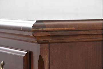 中古　美品　アメリカ　トーマスビル(Thomasville)　インプレッション(IMPRESSIONS)　クラシカルな意匠と収納力を兼ね備えたチェスト　(R-087803)