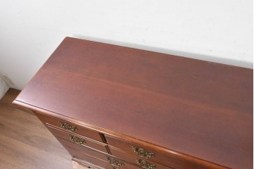 中古　美品　アメリカ　トーマスビル(Thomasville)　インプレッション(IMPRESSIONS)　クラシカルな意匠と収納力を兼ね備えたチェスト　(R-087803)