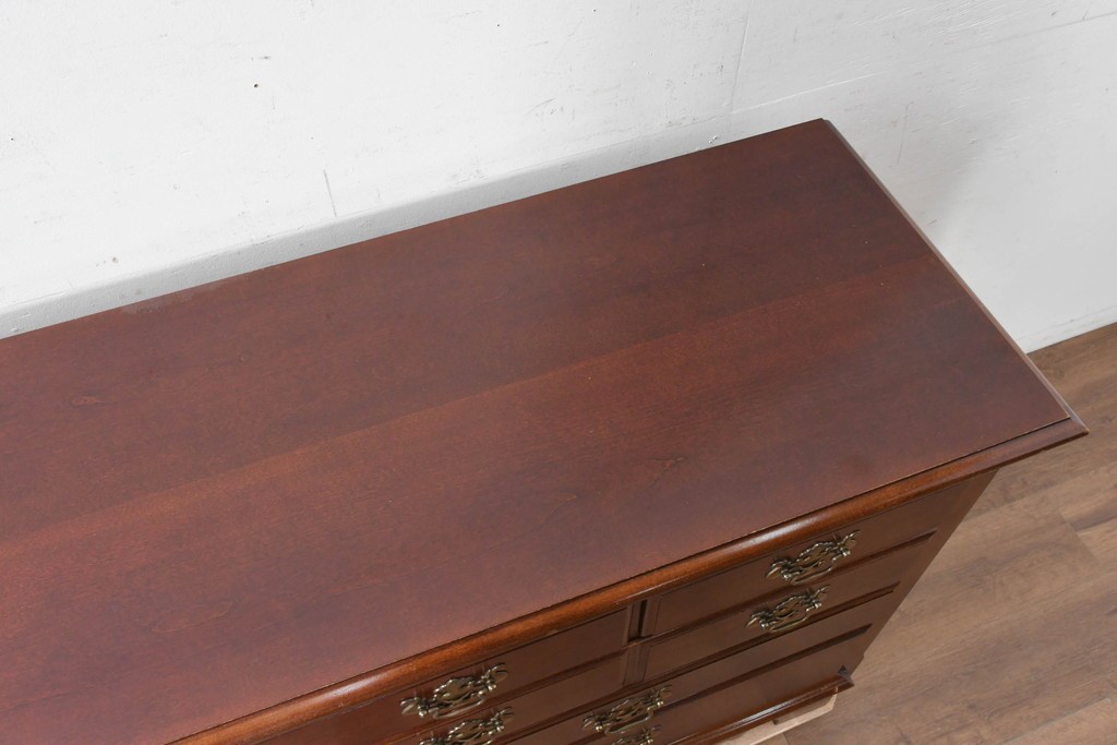 中古　美品　アメリカ　トーマスビル(Thomasville)　インプレッション(IMPRESSIONS)　クラシカルな意匠と収納力を兼ね備えたチェスト　(R-087803)