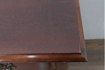 中古　美品　アメリカ　トーマスビル(Thomasville)　インプレッション(IMPRESSIONS)　クラシカルな意匠と収納力を兼ね備えたチェスト　(R-087803)