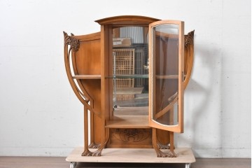 中古　美品　イタリア高級家具　メデア(Medea)　アールヌーヴォー様式　曲線美と彫刻装飾が際立つキャビネット　(R-087804)