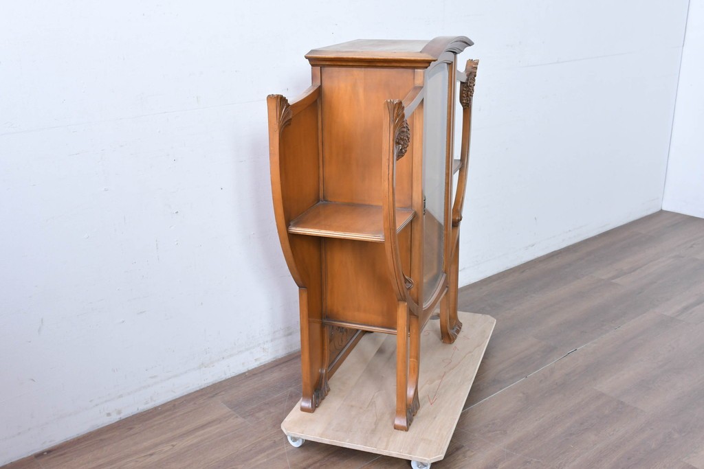 中古　美品　イタリア高級家具　メデア(Medea)　アールヌーヴォー様式　曲線美と彫刻装飾が際立つキャビネット　(R-087804)