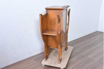 中古　美品　イタリア高級家具　メデア(Medea)　アールヌーヴォー様式　曲線美と彫刻装飾が際立つキャビネット　(R-087804)