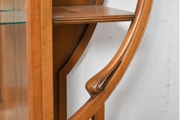 中古　美品　イタリア高級家具　メデア(Medea)　アールヌーヴォー様式　曲線美と彫刻装飾が際立つキャビネット　(R-087804)