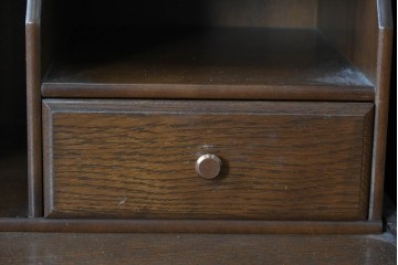 中古　横浜クラシック家具 ダニエル(Daniel)　希少カラー!　オーク材　装飾が美しいクラシカルなライティングビューロー　定価約55万円　(R-087805)