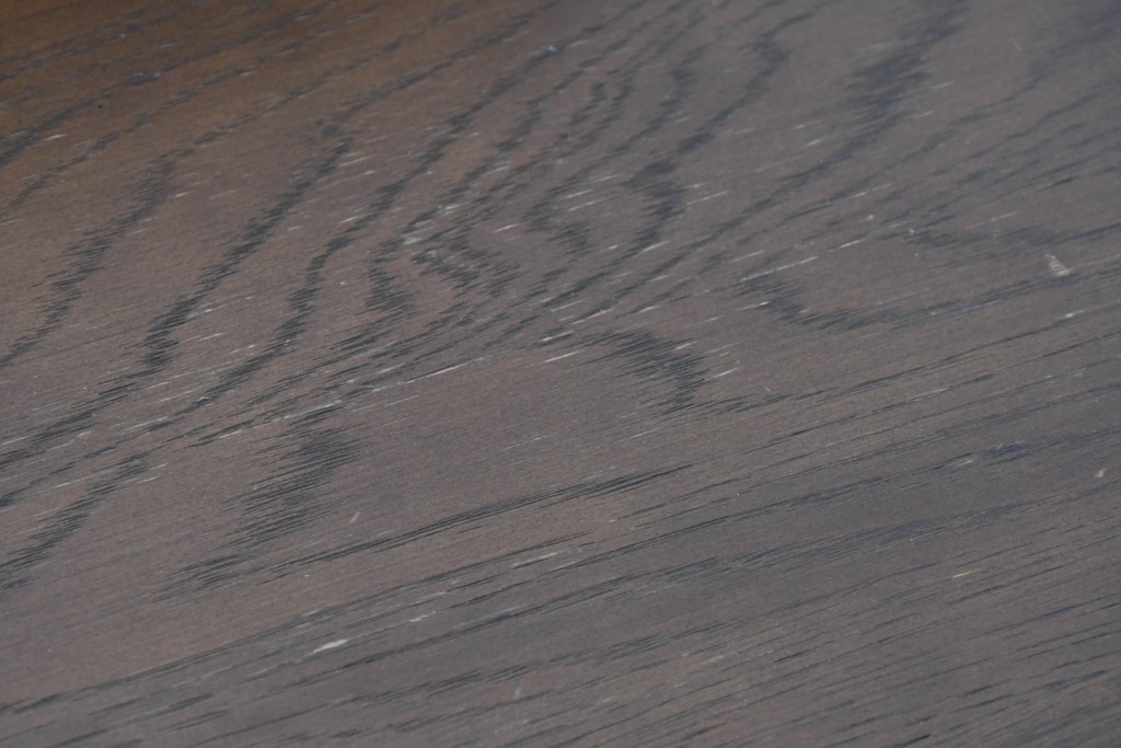 中古　横浜クラシック家具 ダニエル(Daniel)　希少カラー!　オーク材　装飾が美しいクラシカルなライティングビューロー　定価約55万円　(R-087805)