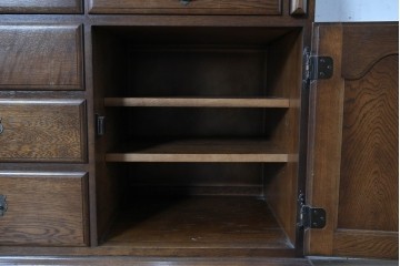 中古　横浜クラシック家具 ダニエル(Daniel)　希少カラー!　オーク材　装飾が美しいクラシカルなライティングビューロー　定価約55万円　(R-087805)