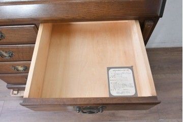 中古　横浜クラシック家具 ダニエル(Daniel)　希少カラー!　オーク材　装飾が美しいクラシカルなライティングビューロー　定価約55万円　(R-087805)