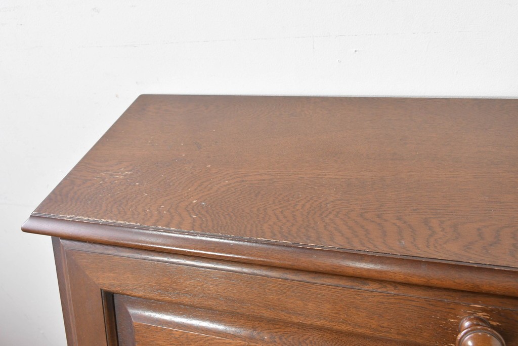 中古　横浜クラシック家具 ダニエル(Daniel)　希少カラー!　オーク材　装飾が美しいクラシカルなライティングビューロー　定価約55万円　(R-087805)