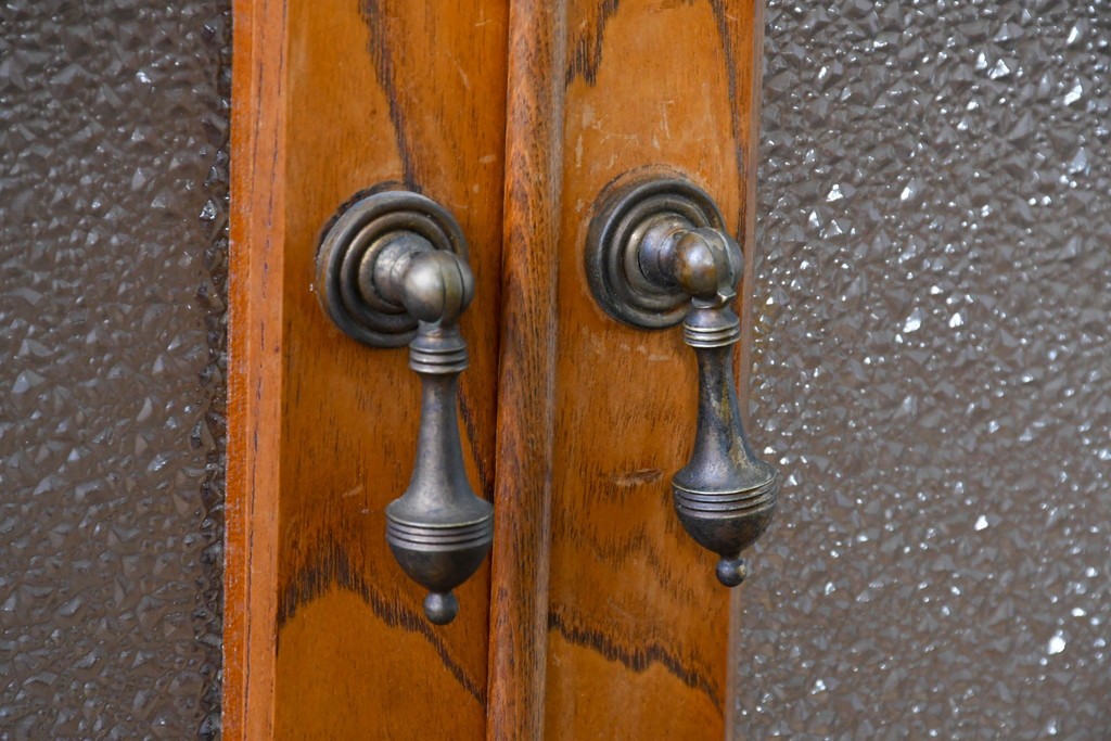 和製アンティーク　上手物!　高級品　欅(ケヤキ)材　パーケットリーが映えるモダンデザインが素敵な古い洋館の本箱　(R-087807)