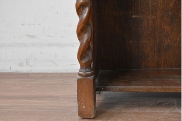 イギリスアンティーク　希少デザイン!　ツイスト支柱が印象的なブックシェルフ　(R-087809)