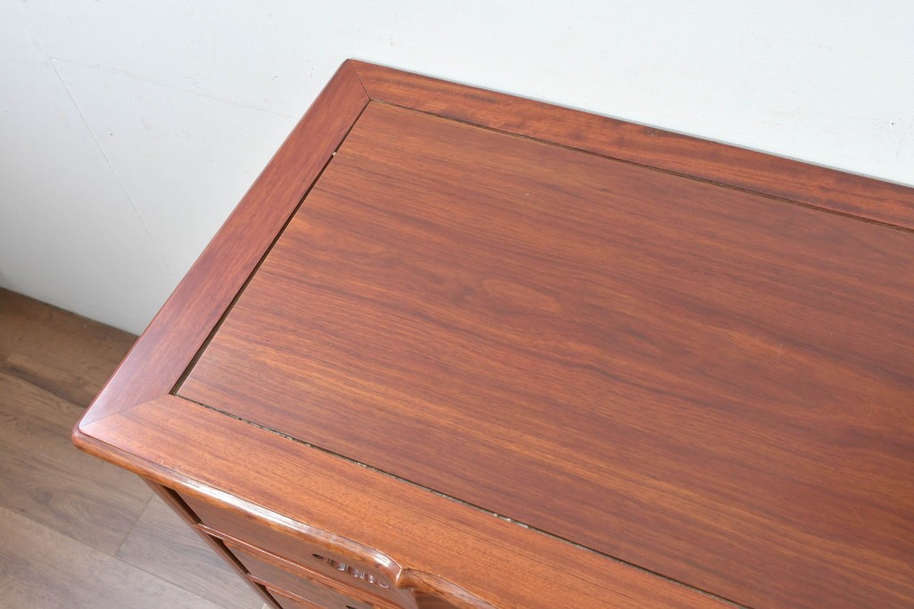 和製ヴィンテージ　花梨(カリン)材　美しい杢目と優雅な猫脚デザインのチェスト　(R-087811)