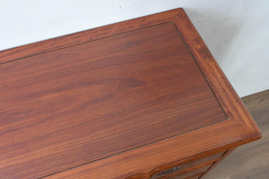 和製ヴィンテージ　花梨(カリン)材　美しい杢目と優雅な猫脚デザインのチェスト　(R-087811)