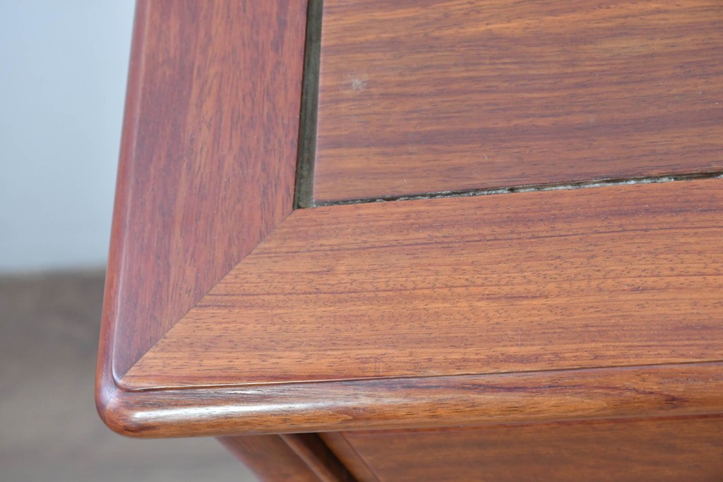 和製ヴィンテージ　花梨(カリン)材　美しい杢目と優雅な猫脚デザインのチェスト　(R-087811)