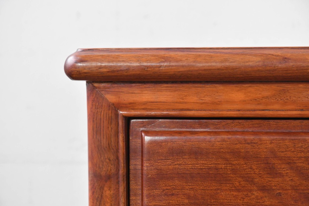 和製ヴィンテージ　花梨(カリン)材　美しい杢目と優雅な猫脚デザインのチェスト　(R-087811)