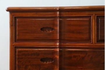 和製ヴィンテージ　花梨(カリン)材　美しい杢目と優雅な猫脚デザインのチェスト　(R-087811)