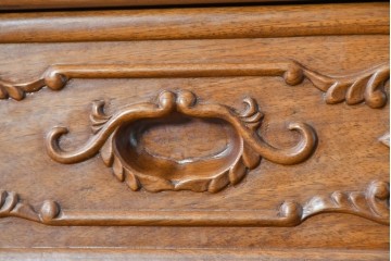 和製ヴィンテージ　花梨(カリン)材　優美な彫刻と猫脚が素敵なクラシカルデザインのサイドボード　(R-087812)