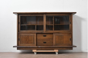 中古　美品　カリモク家具(karimoku)　美しい木目が映える 和モダンデザインのサイドボード　(R-087813)