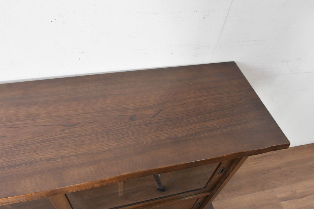 中古　美品　カリモク家具(karimoku)　美しい木目が映える 和モダンデザインのサイドボード　(R-087813)