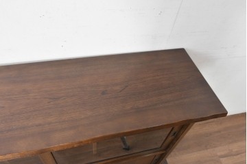 中古　美品　カリモク家具(karimoku)　美しい木目が映える 和モダンデザインのサイドボード　(R-087813)