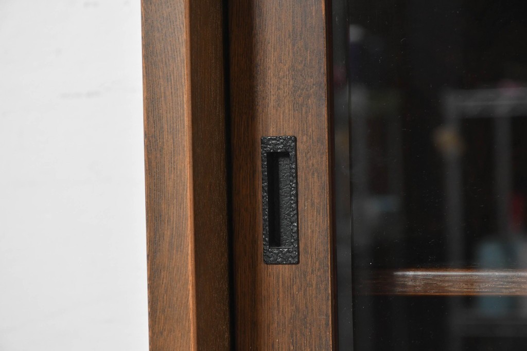 中古　美品　カリモク家具(karimoku)　美しい木目が映える 和モダンデザインのサイドボード　(R-087813)