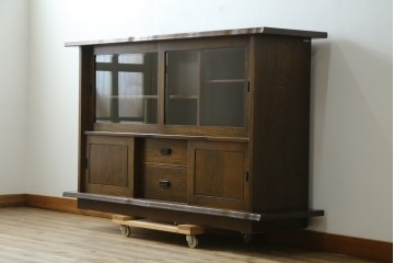 中古　美品　カリモク家具(karimoku)　美しい木目が映える ! 和モダンデザインのサイドボード　(R-087813)