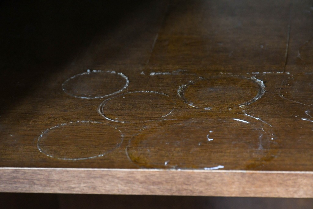 中古　カリモク家具(karimoku)　domani(ドマーニ)　Morganton(モーガントン)　希少なライトコニャック色　直線的でシンプルなデザインにゴールドの金具が映えるサイドボード　現行定価約45万円　(R-087814)