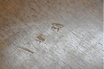 中古　カリモク家具(karimoku)　domani(ドマーニ)　Morganton(モーガントン)　希少なライトコニャック色　直線的でシンプルなデザインにゴールドの金具が映えるサイドボード　現行定価約45万円　(R-087814)