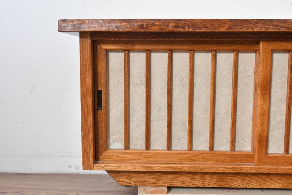中古　美品　国産職人手作り　岩泉純木家具　和紙張りの引き戸が印象的な栓材・漆塗りのテレビボード　製作費推定70万円　(R-087815)