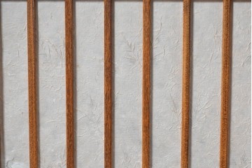 中古　美品　国産職人手作り　岩泉純木家具　和紙張りの引き戸が印象的な栓材・漆塗りのテレビボード　製作費推定70万円　(R-087815)