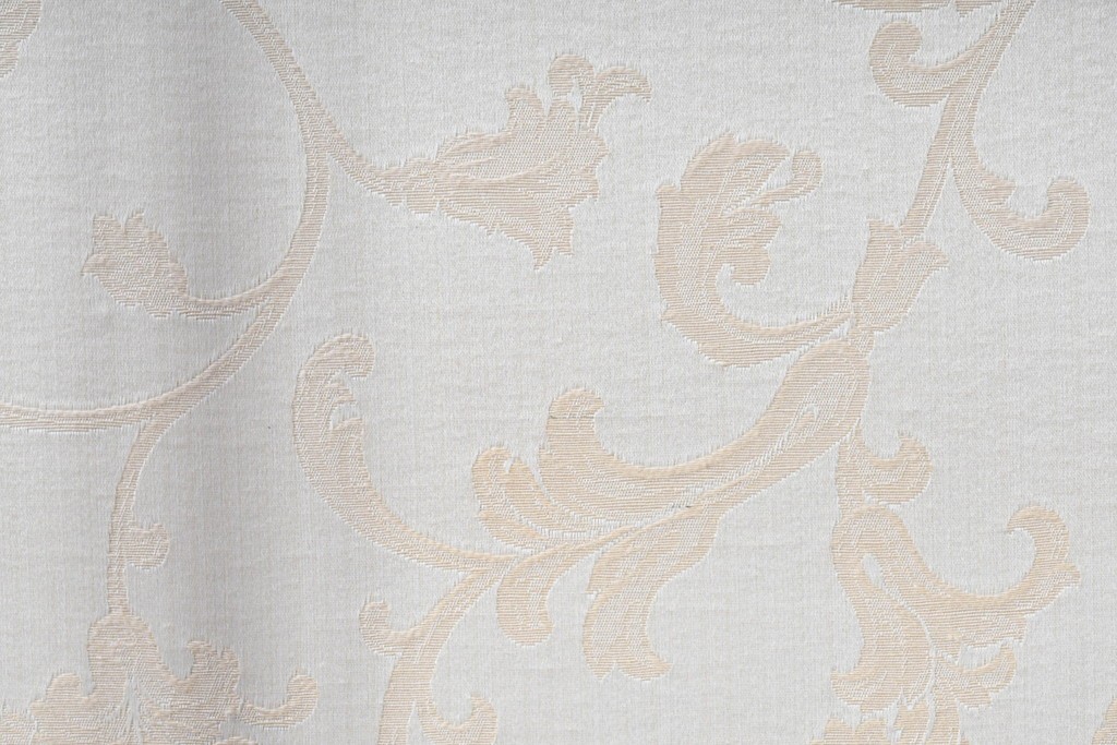 イギリスアンティーク　ウォールナット材　猫脚が優美なガラスキャビネット　(R-087816)