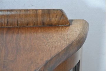 イギリスアンティーク　ウォールナット材　猫脚が優美なガラスキャビネット　(R-087816)