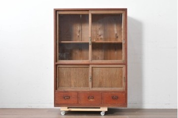 和製アンティーク　大正期から昭和初期　素朴な存在感が魅力の戸棚　(R-087818)