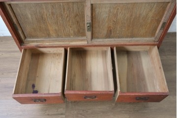 和製アンティーク　大正期から昭和初期　素朴な存在感が魅力の戸棚　(R-087818)