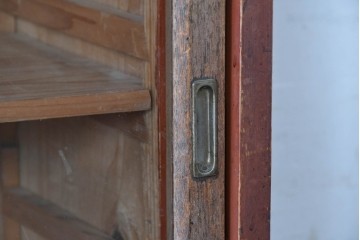 和製アンティーク　大正期から昭和初期　素朴な存在感が魅力の戸棚　(R-087818)