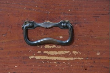 和製アンティーク　大正期から昭和初期　素朴な存在感が魅力の戸棚　(R-087818)