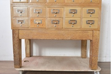 和製ヴィンテージ　昭和レトロ　KIHARA　ナラ材製　小物収納に最適な図書館のカードケース　(R-087819)