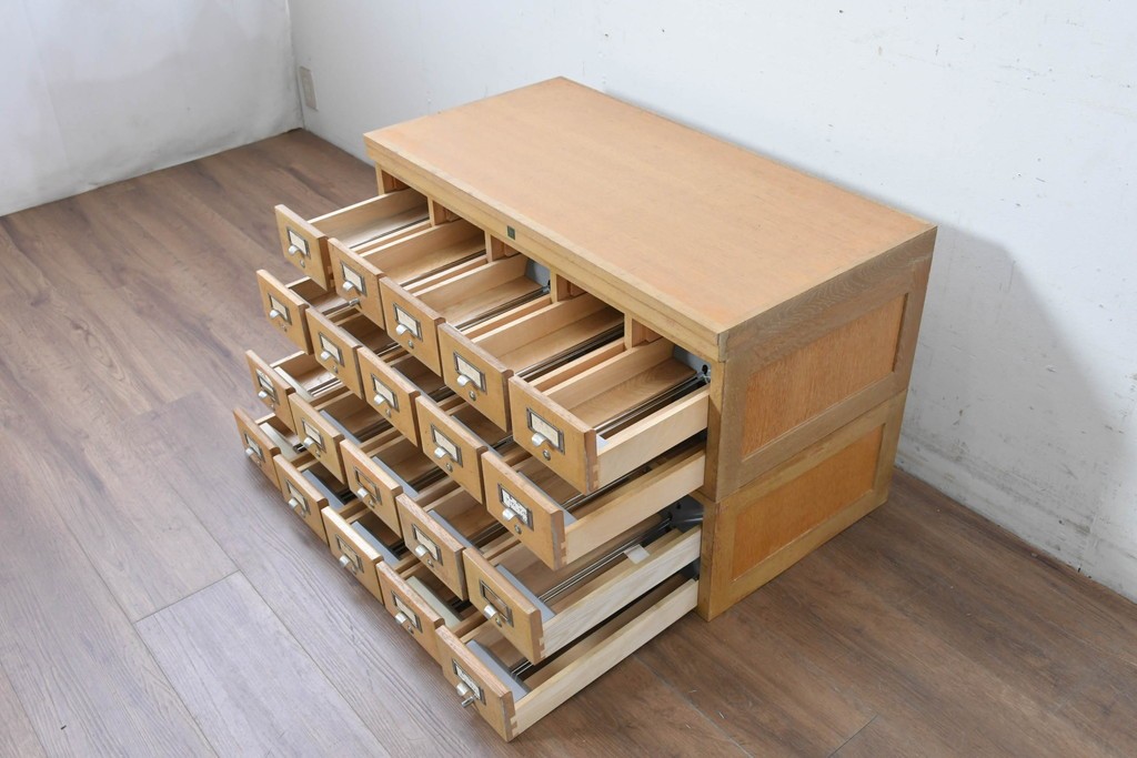 和製ヴィンテージ　昭和レトロ　KIHARA　ナラ材製　卓上収納におすすめの図書館のカードケース　(R-087820)