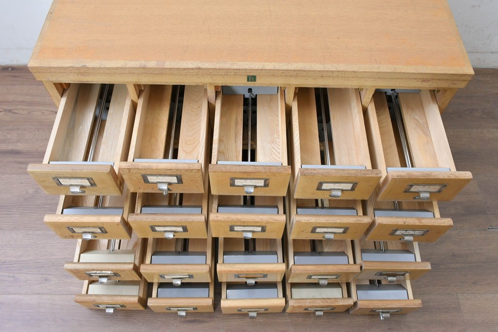 和製ヴィンテージ　昭和レトロ　KIHARA　ナラ材製　卓上収納におすすめの図書館のカードケース　(R-087820)