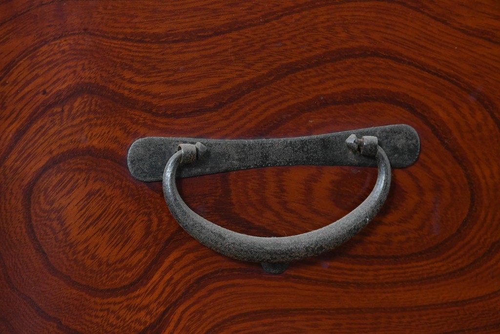 和製アンティーク　美品　希少　前面欅材　漆塗りの合わせ一間夫婦箪笥　(R-087823)