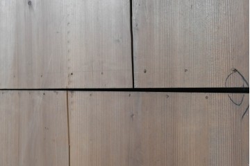 和製アンティーク　美品　希少　前面欅材　漆塗りの合わせ一間夫婦箪笥　(R-087823)