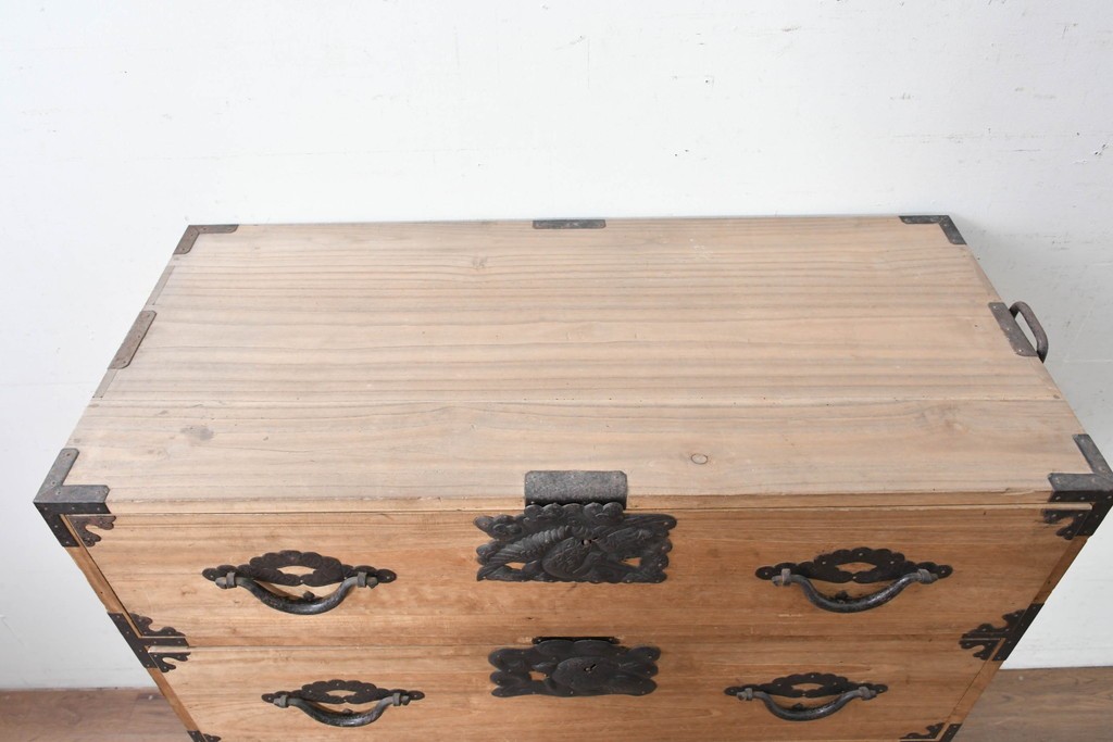 和製アンティーク　明治期から大正期　総桐材　重ね秋田箪笥　(R-087824)