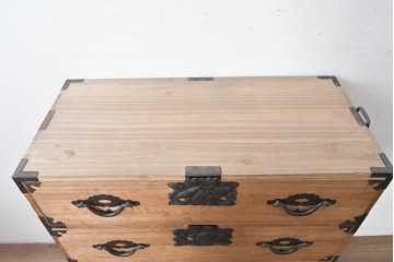 和製アンティーク　明治期から大正期　総桐材　重ね秋田箪笥　(R-087824)