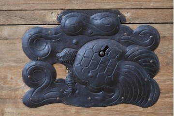 和製アンティーク　明治期から大正期　総桐材　重ね秋田箪笥　(R-087824)