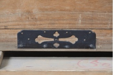 和製アンティーク　明治期から大正期　総桐材　重ね秋田箪笥　(R-087824)