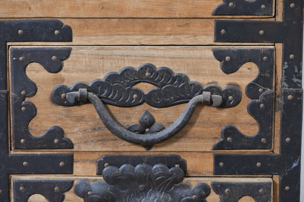 和製アンティーク　明治期から大正期　総桐材　重ね秋田箪笥　(R-087824)